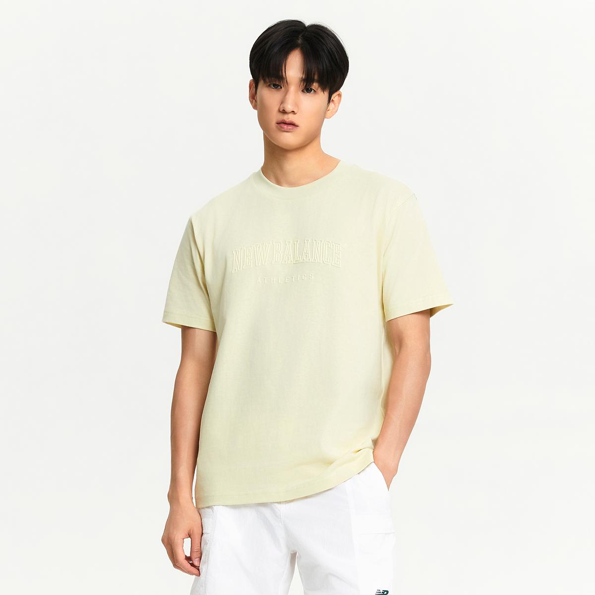 MEN 엠보스 레터링 반팔티 (SEMI-OVER FIT)