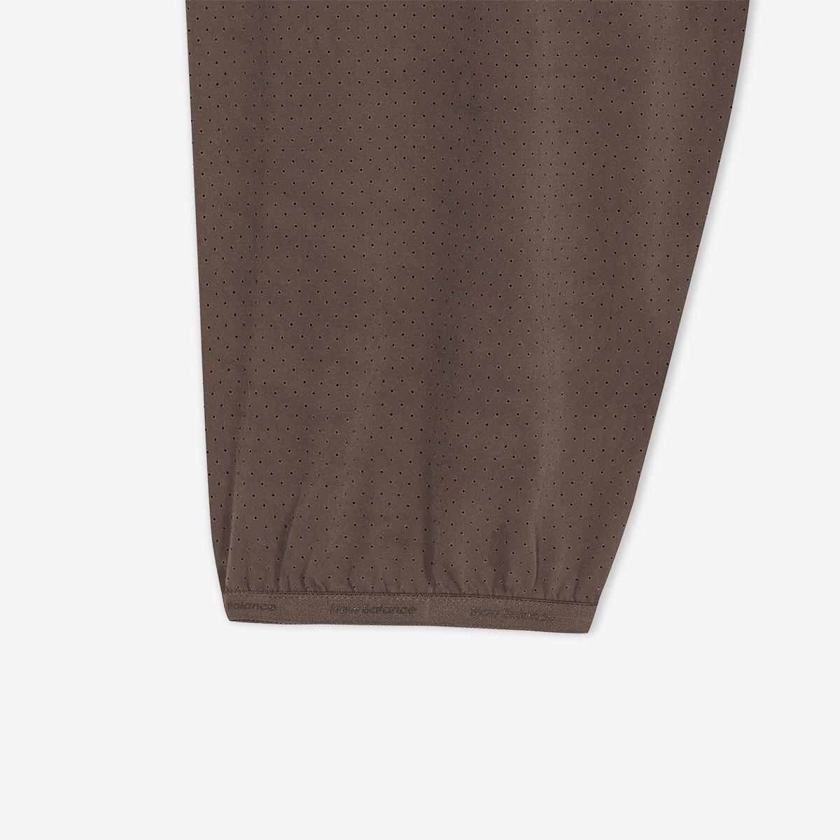 (85)Brown