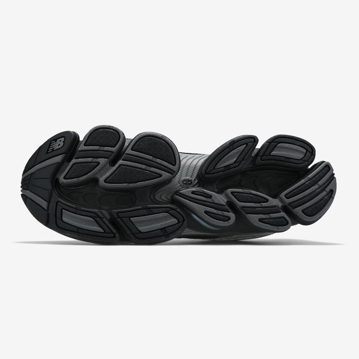 (19)Black