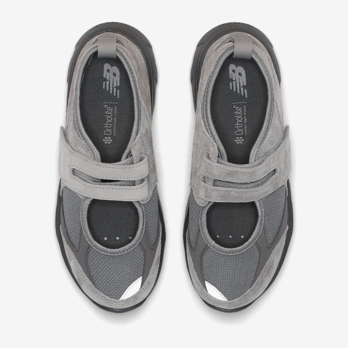 (15)Gray