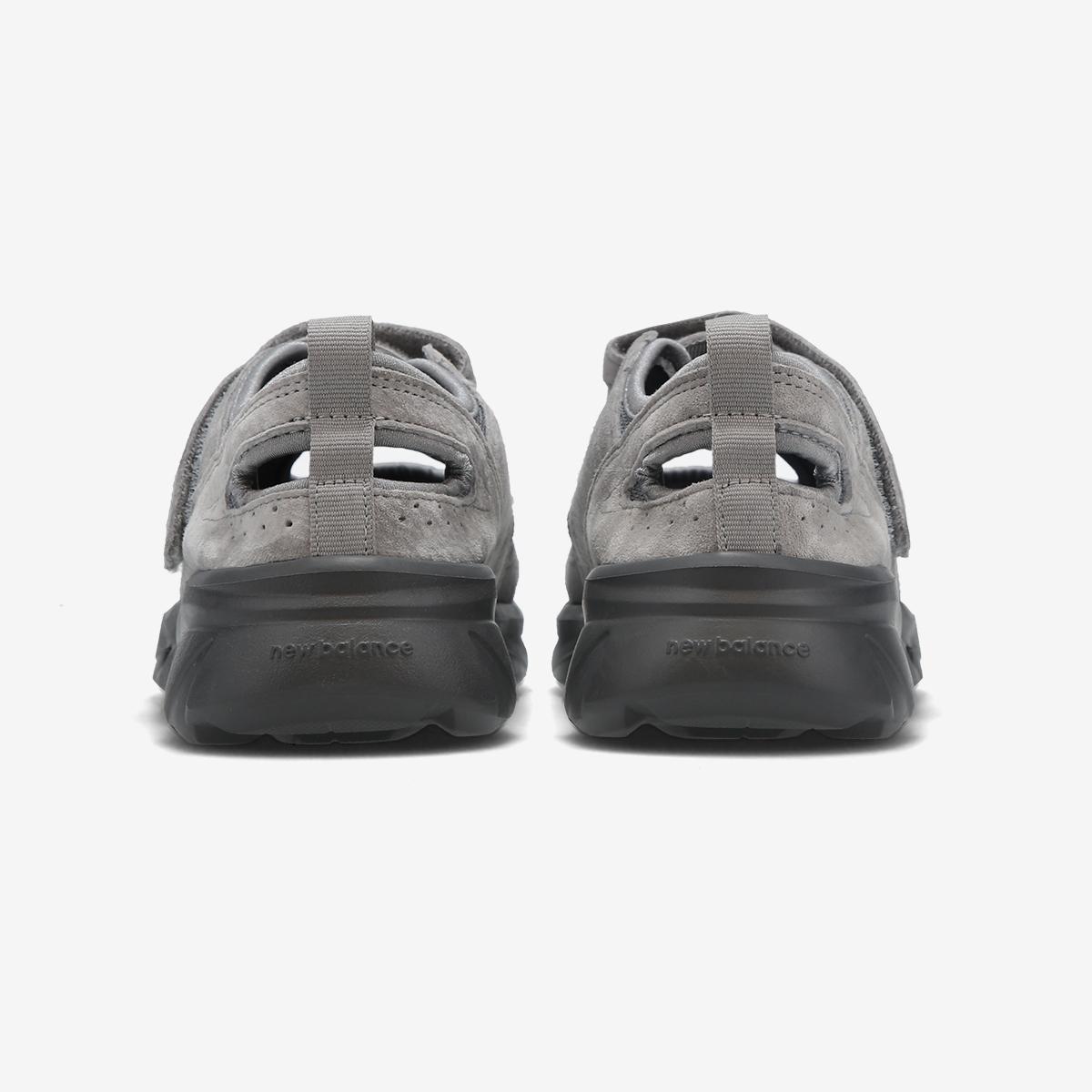 (15)Gray