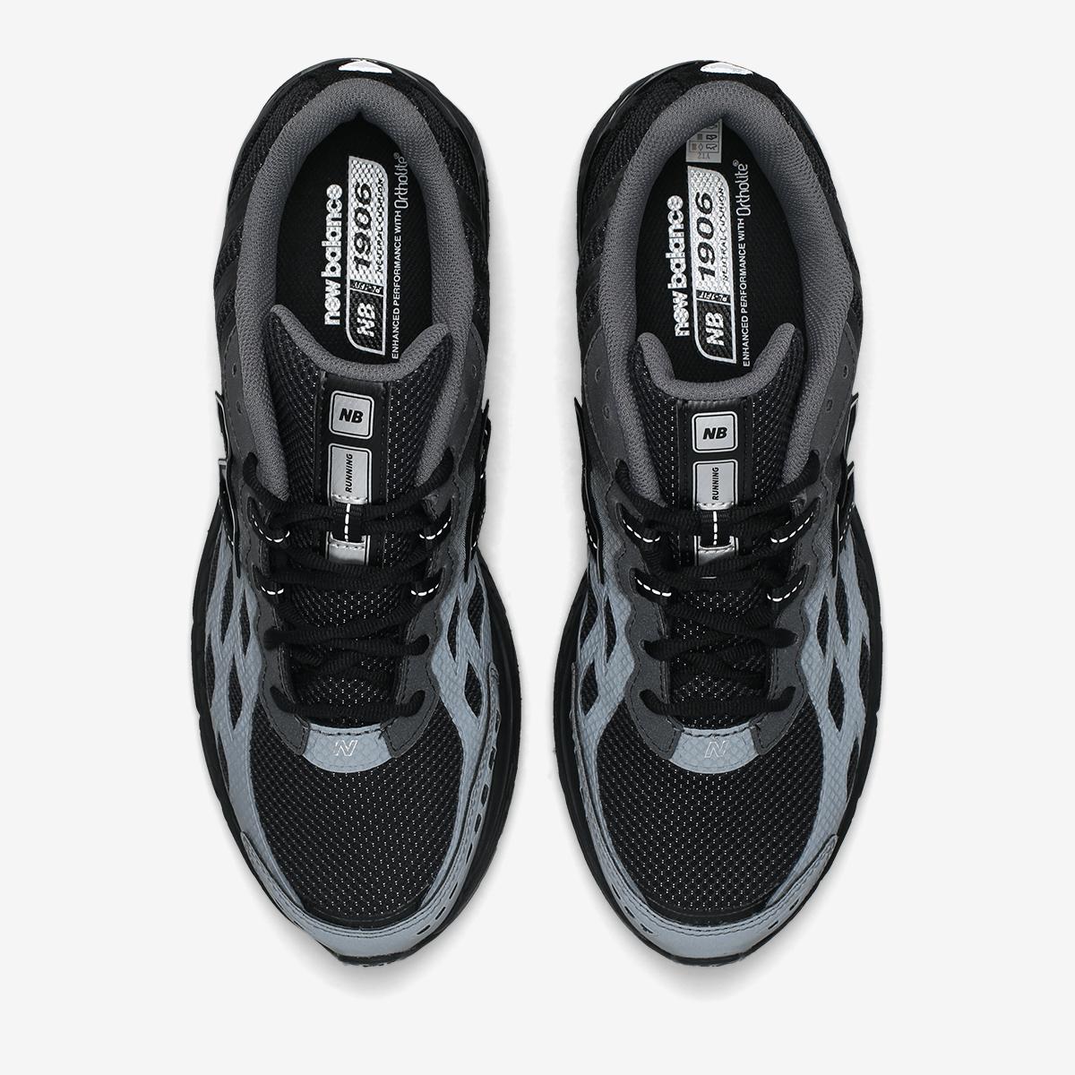 (19)Black