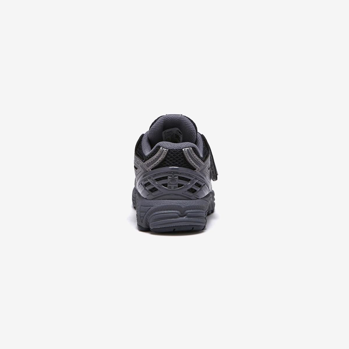 (19)Black