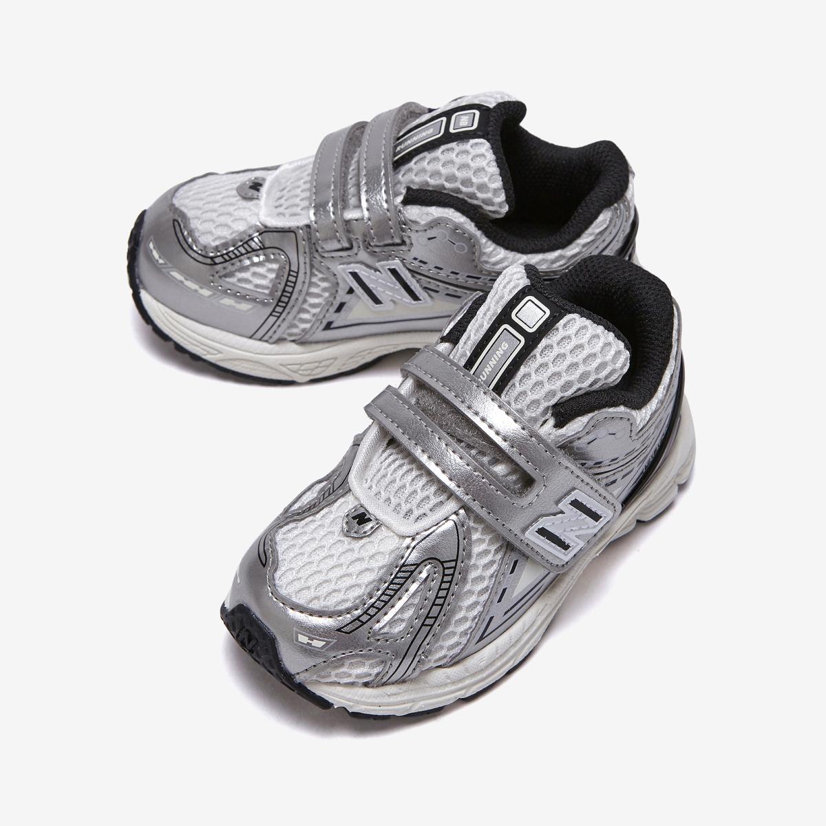 (91)Silver