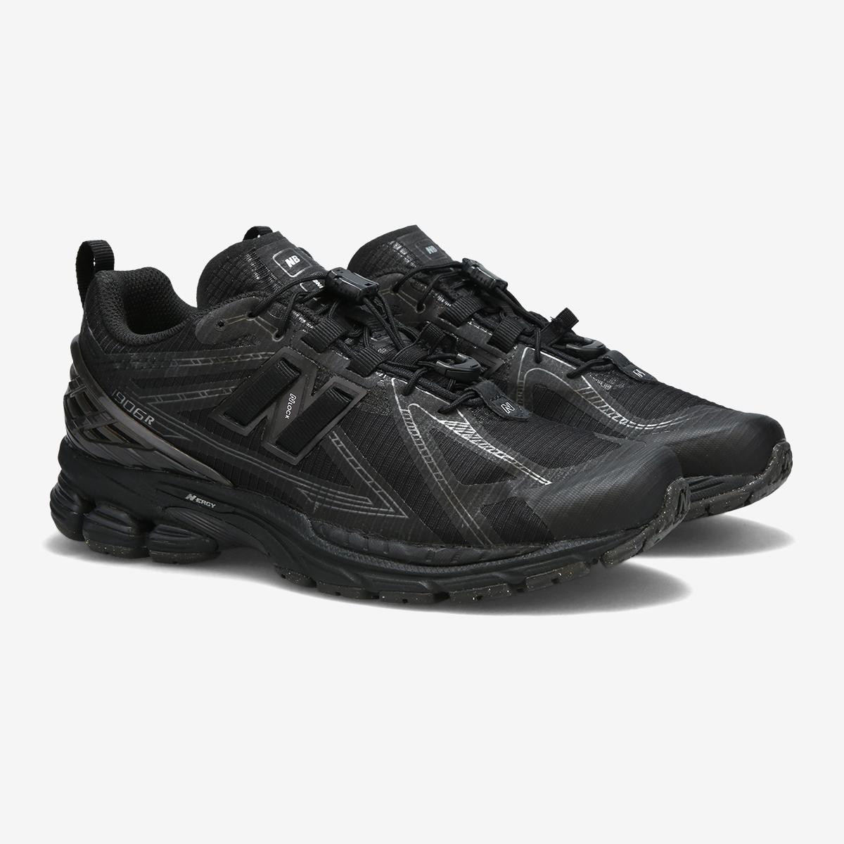 (19)Black