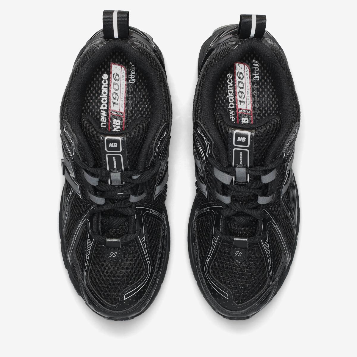 (19)Black