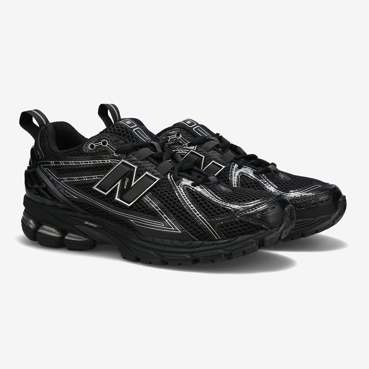 (19)Black