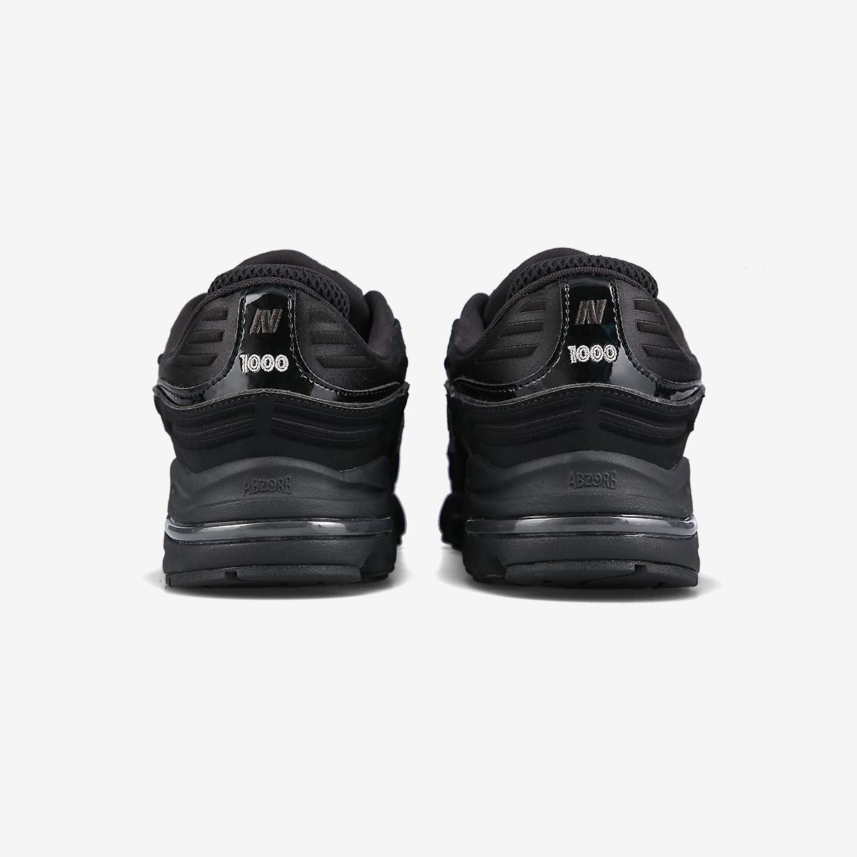 (19)Black