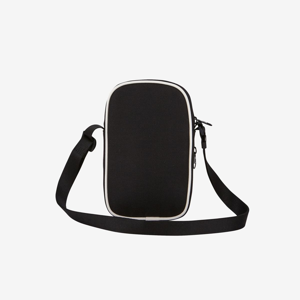 (19)Black