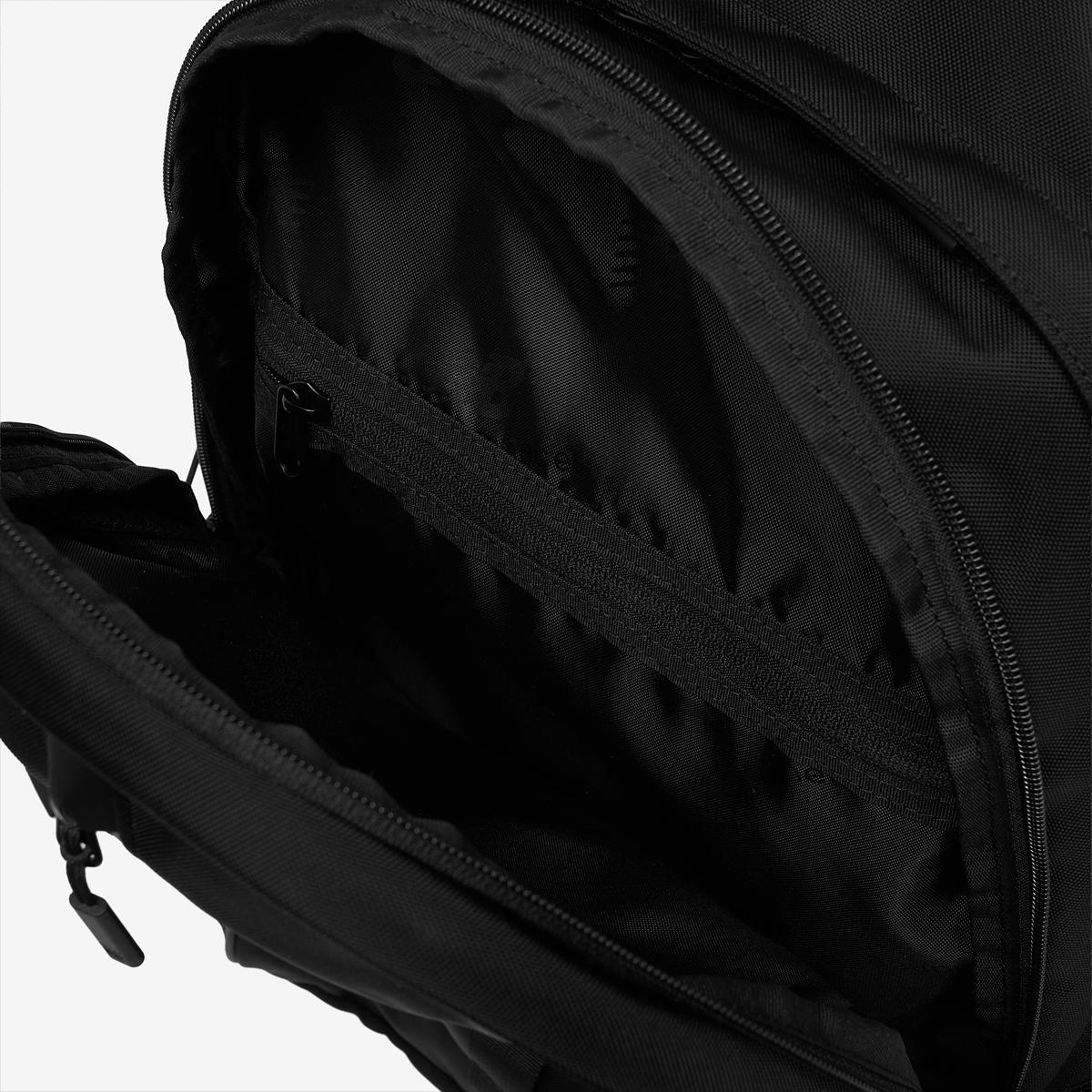 (19)Black