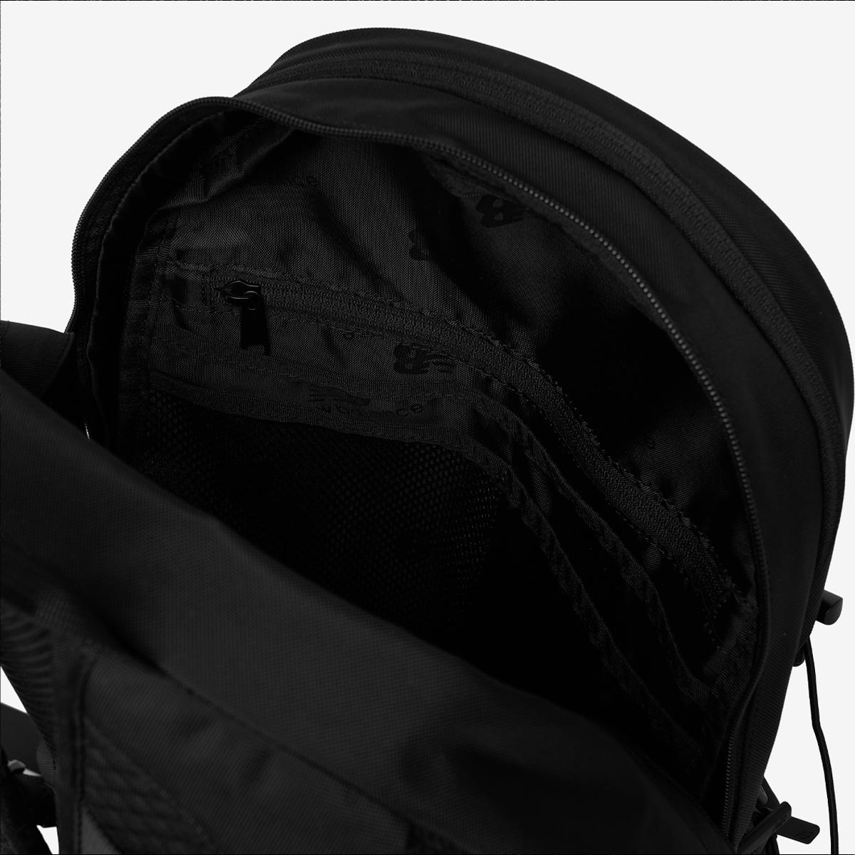 (19)Black