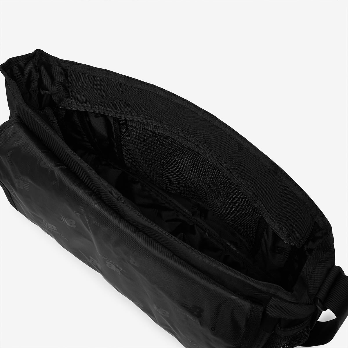 (19)Black