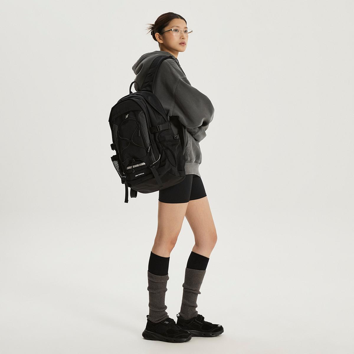 (19)Black