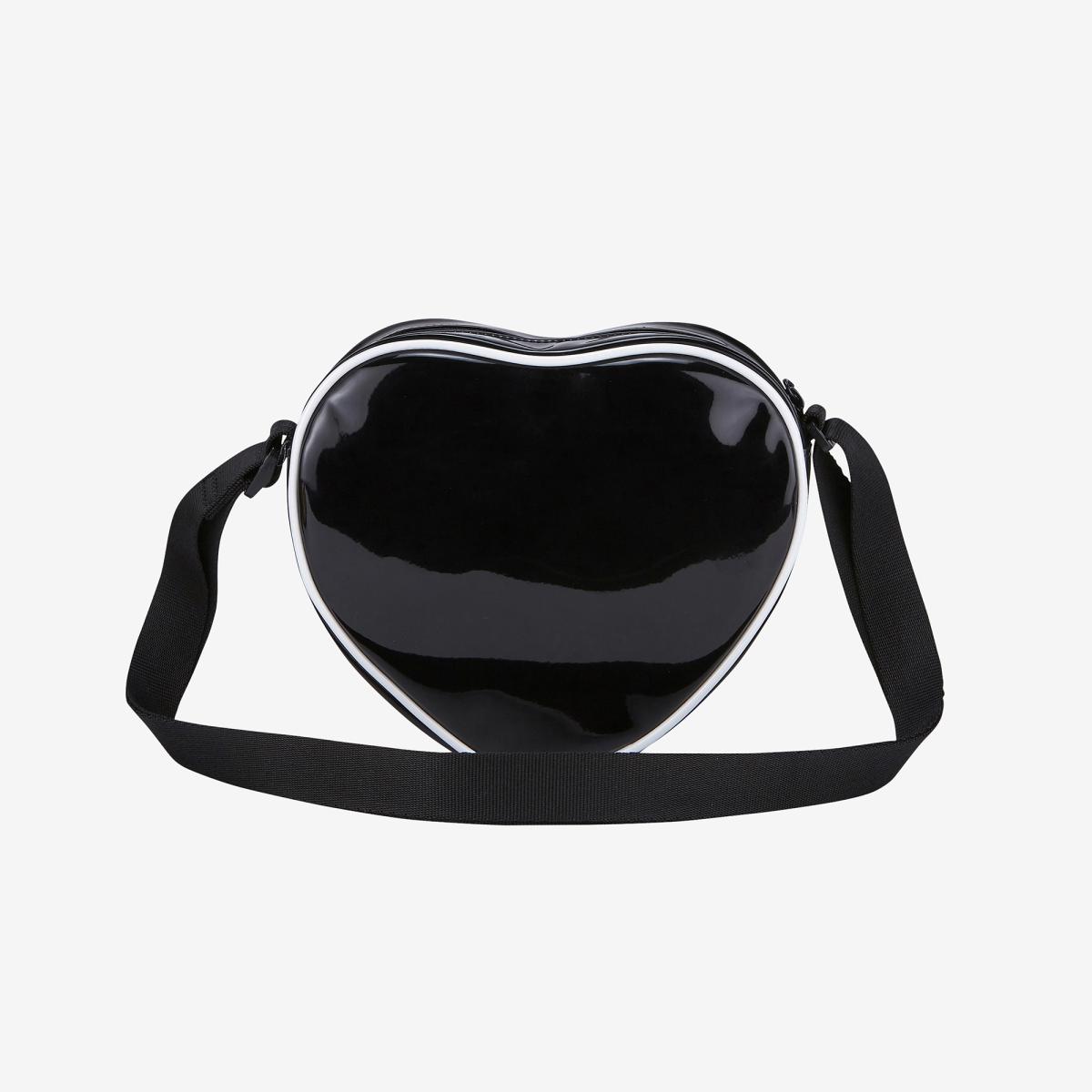 (19)Black