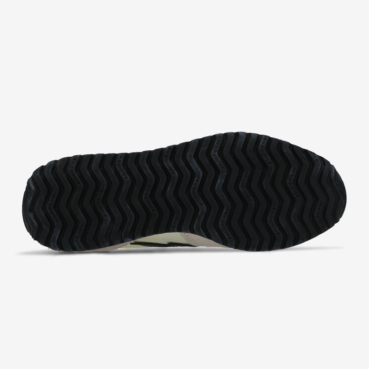 (19)Black