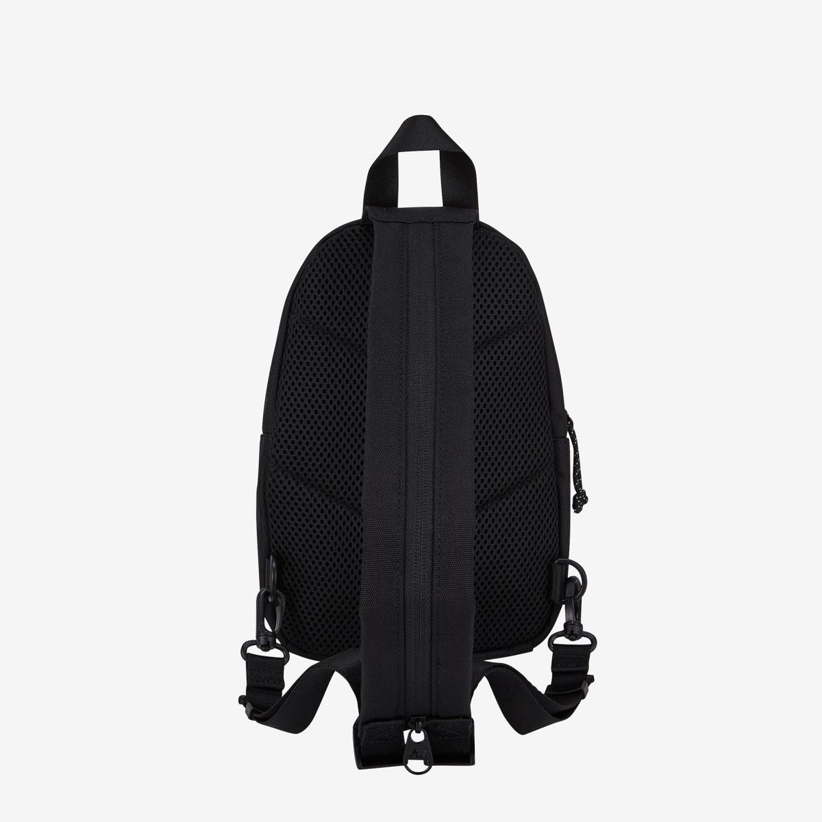 (19)Black