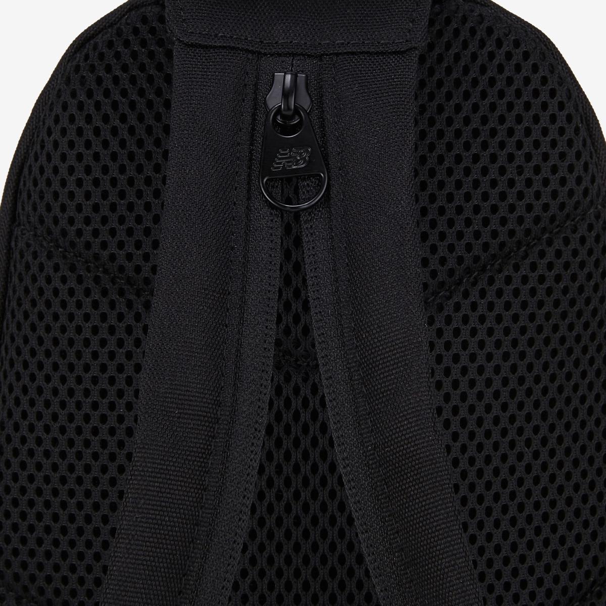 (19)Black