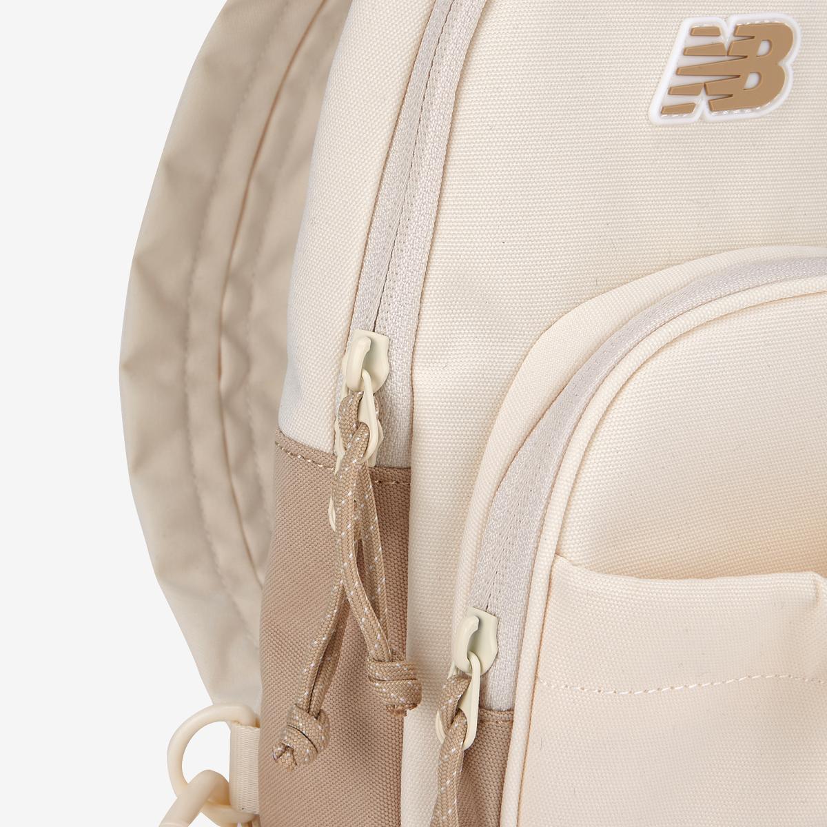 (35)Beige