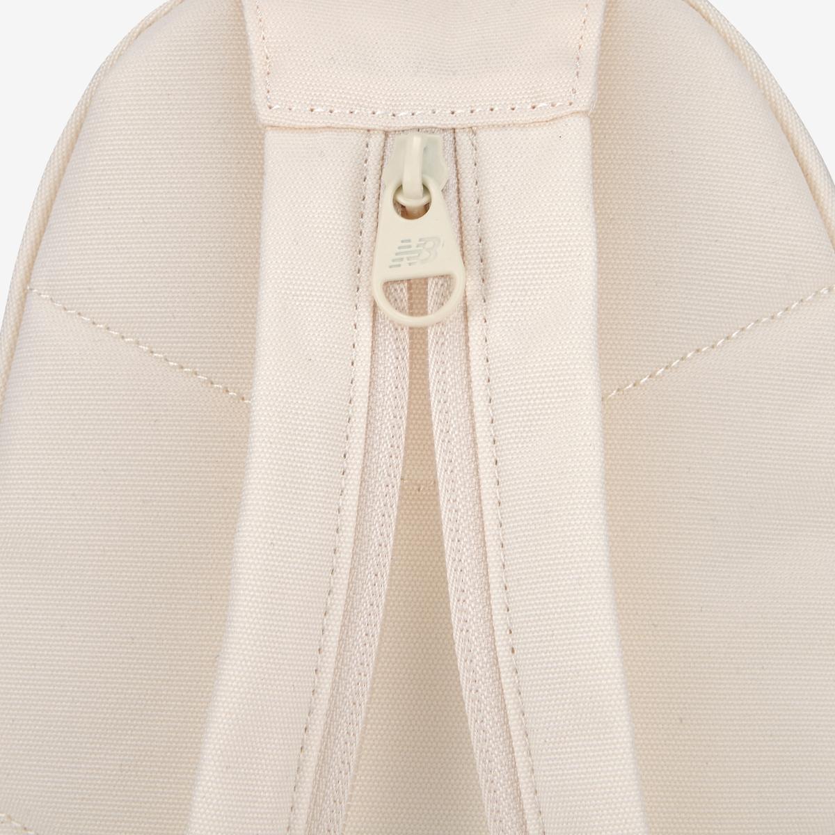 (35)Beige