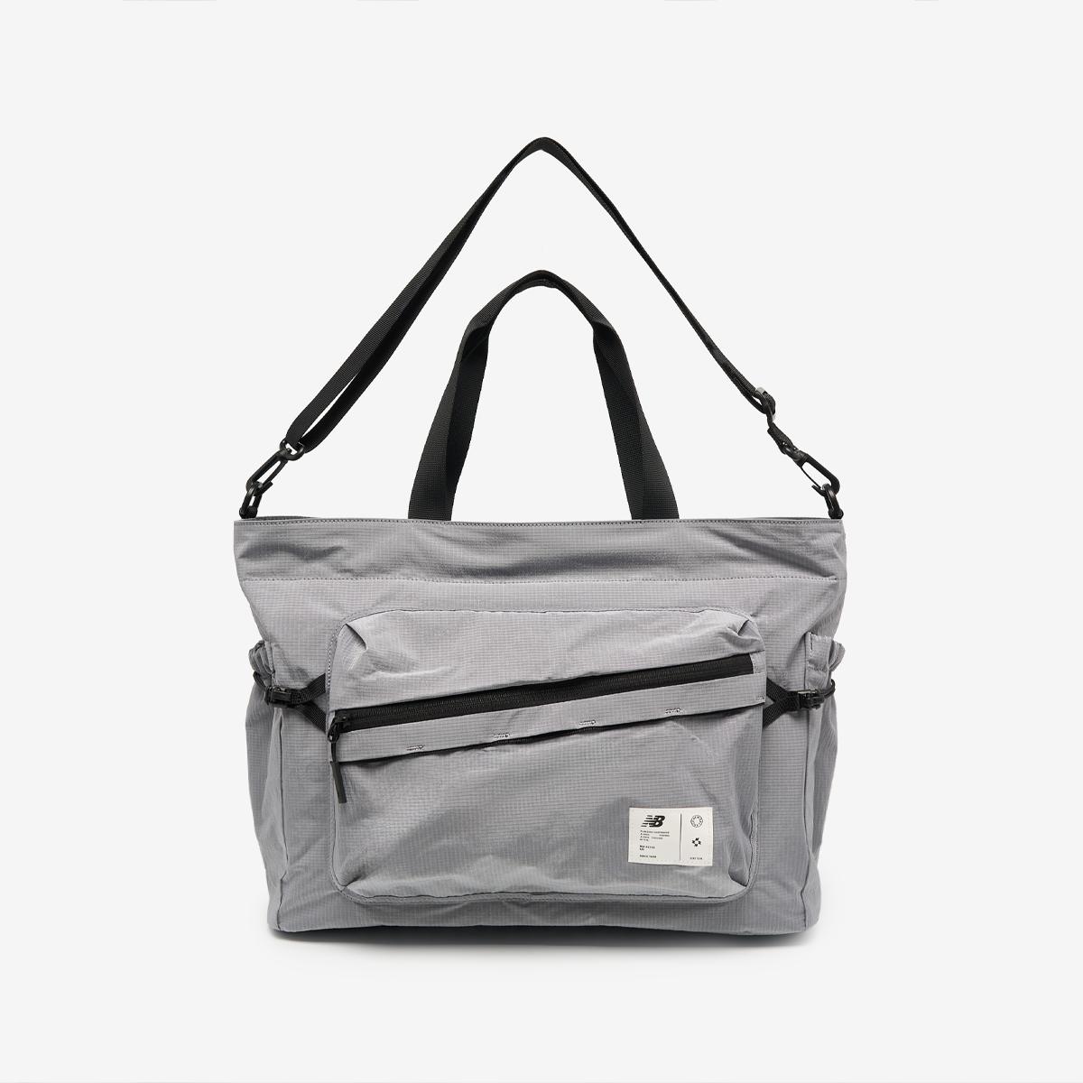 메탈릭 경량 토트백