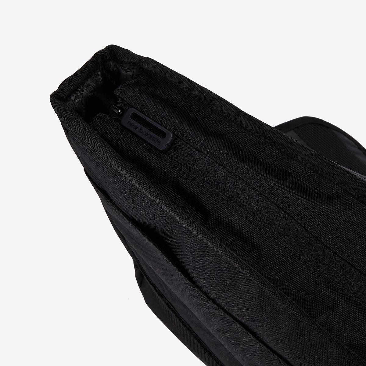(19)Black