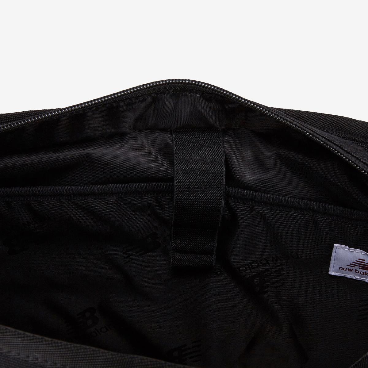 (19)Black