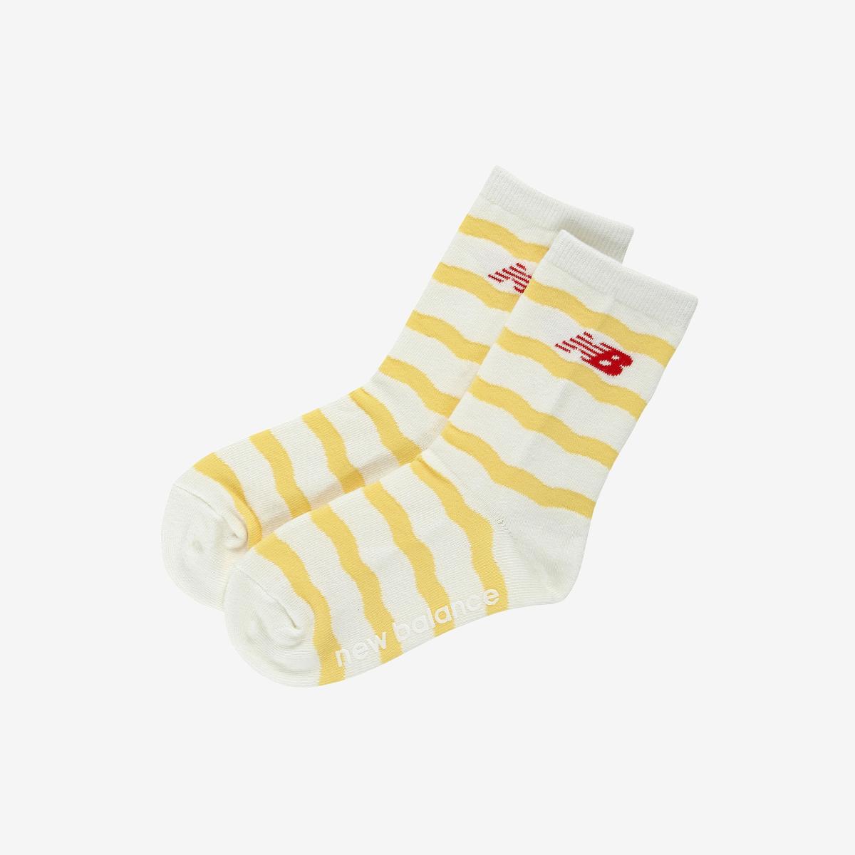 물결 스트라이프 장목 양말