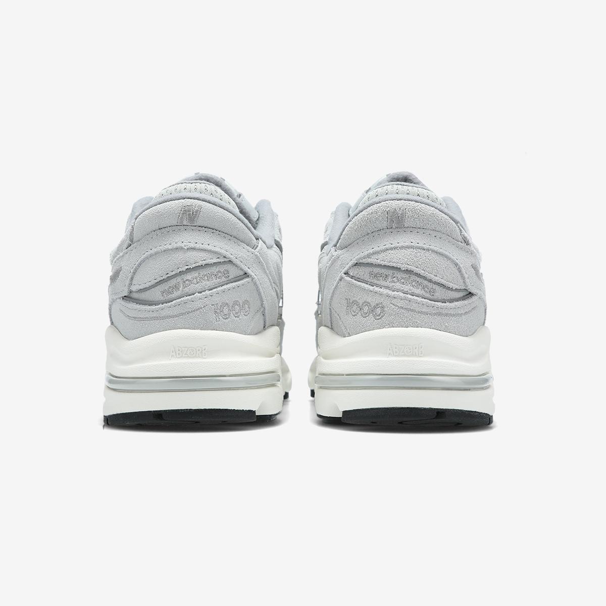 (15)Grey