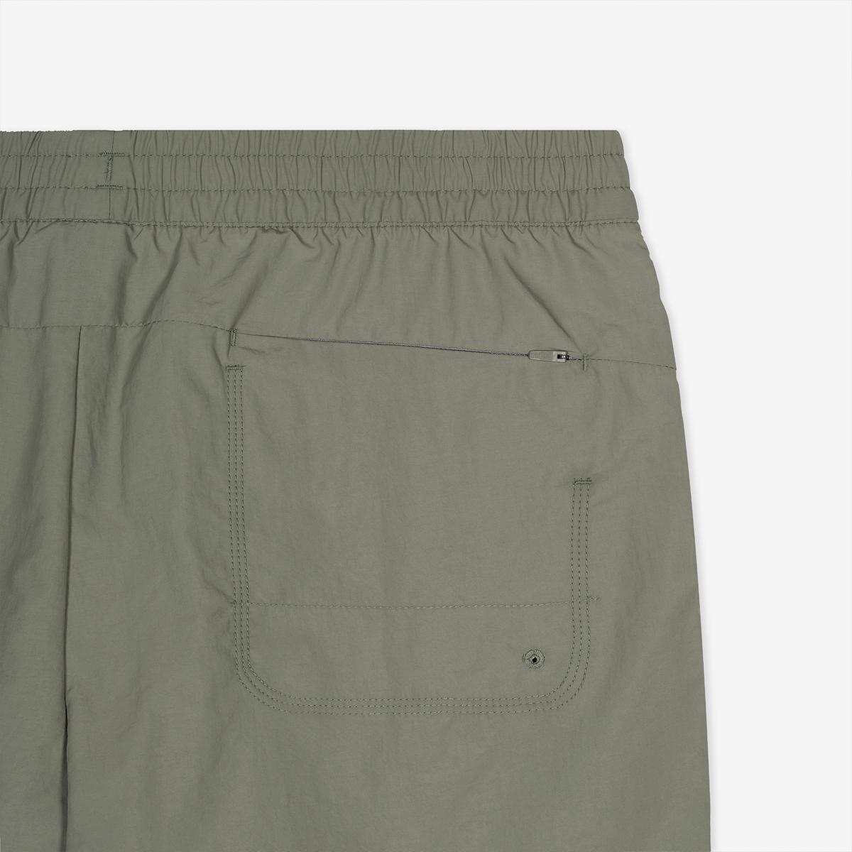 (49)Khaki