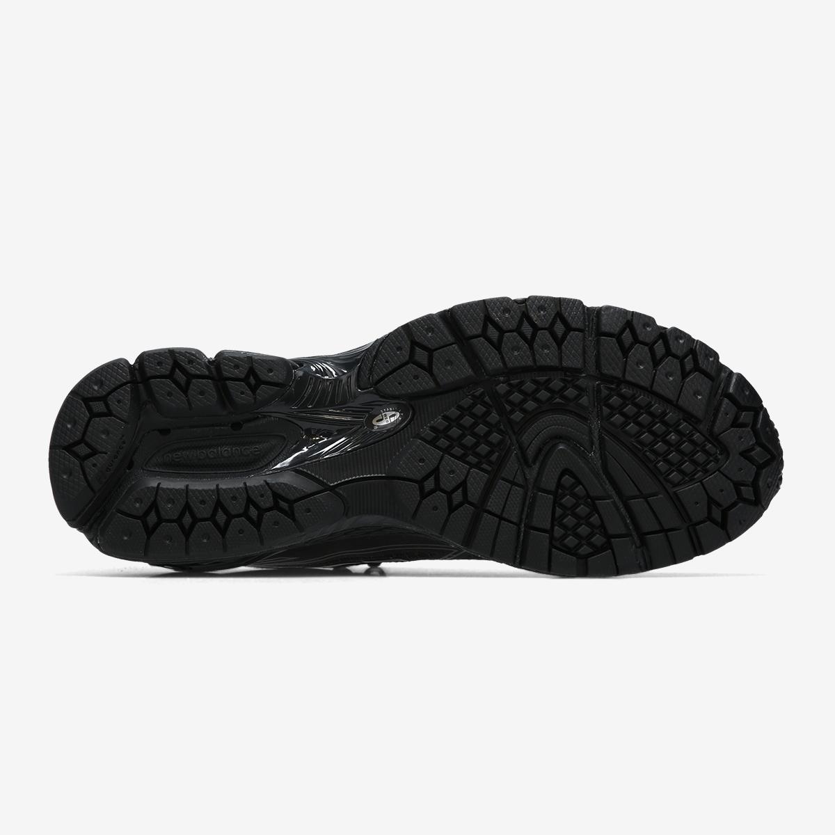 (19)Black