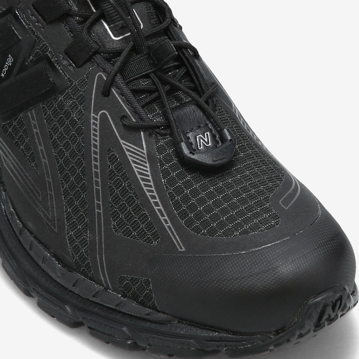 (19)Black