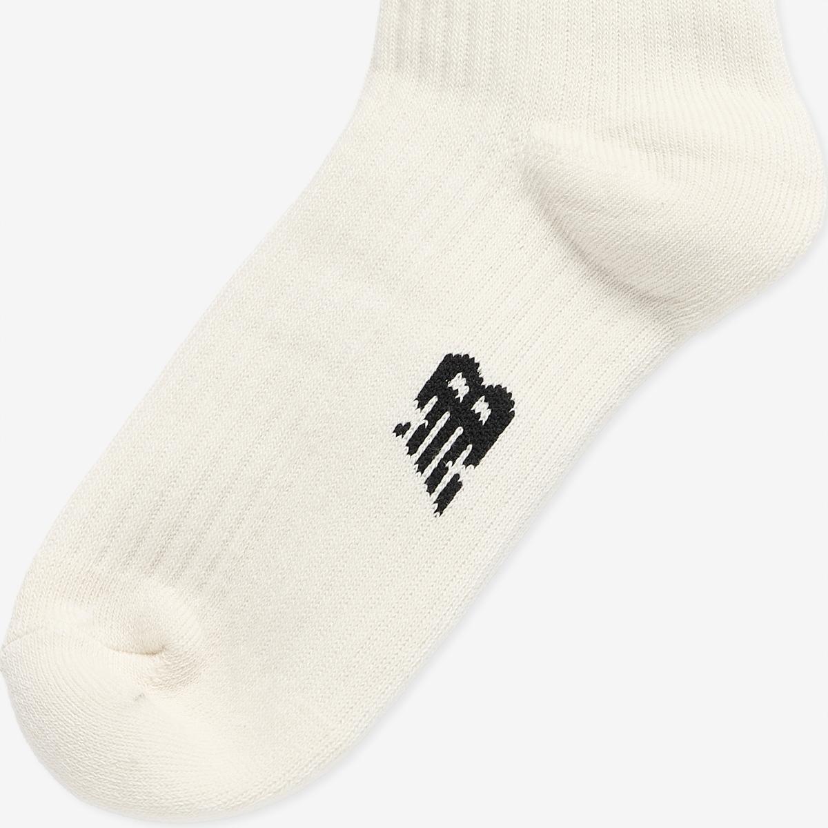 (39)Ivory