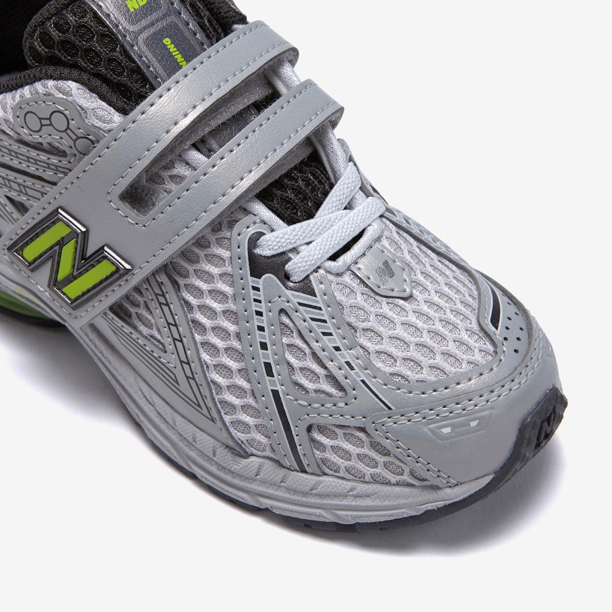 (91)Silver