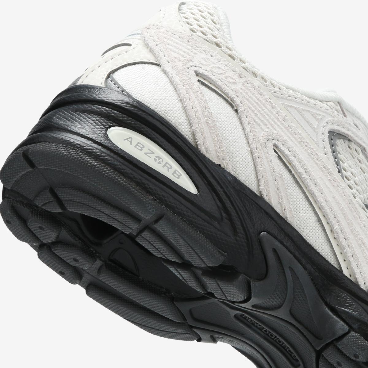 (16)Light Gray