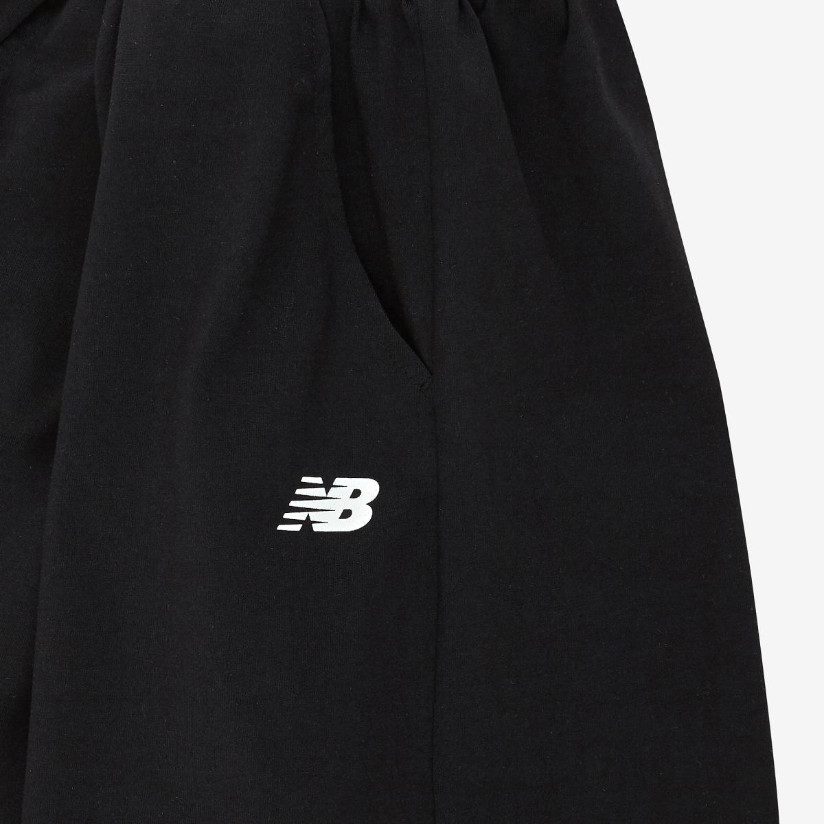 (19)Black