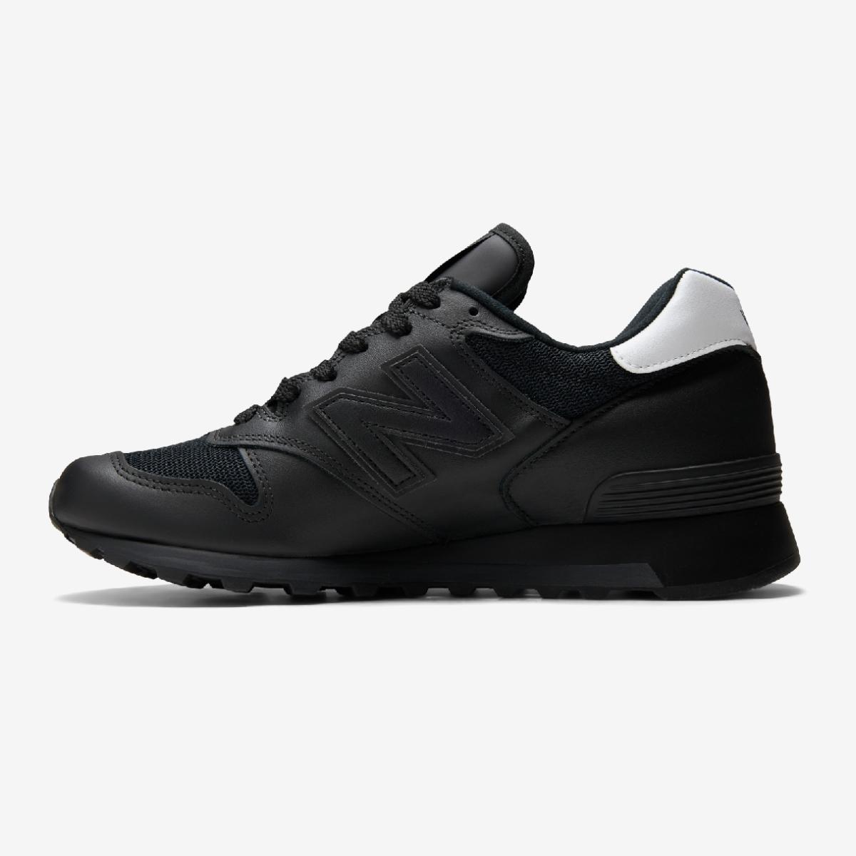 (19)Black