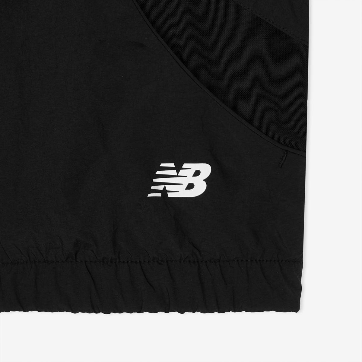 (19)Black