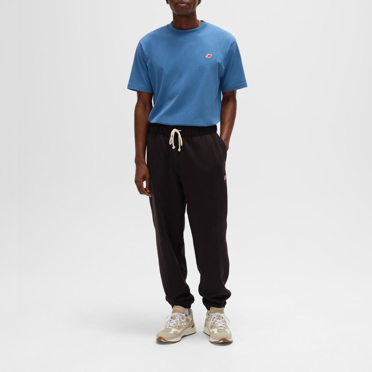 (19)Black