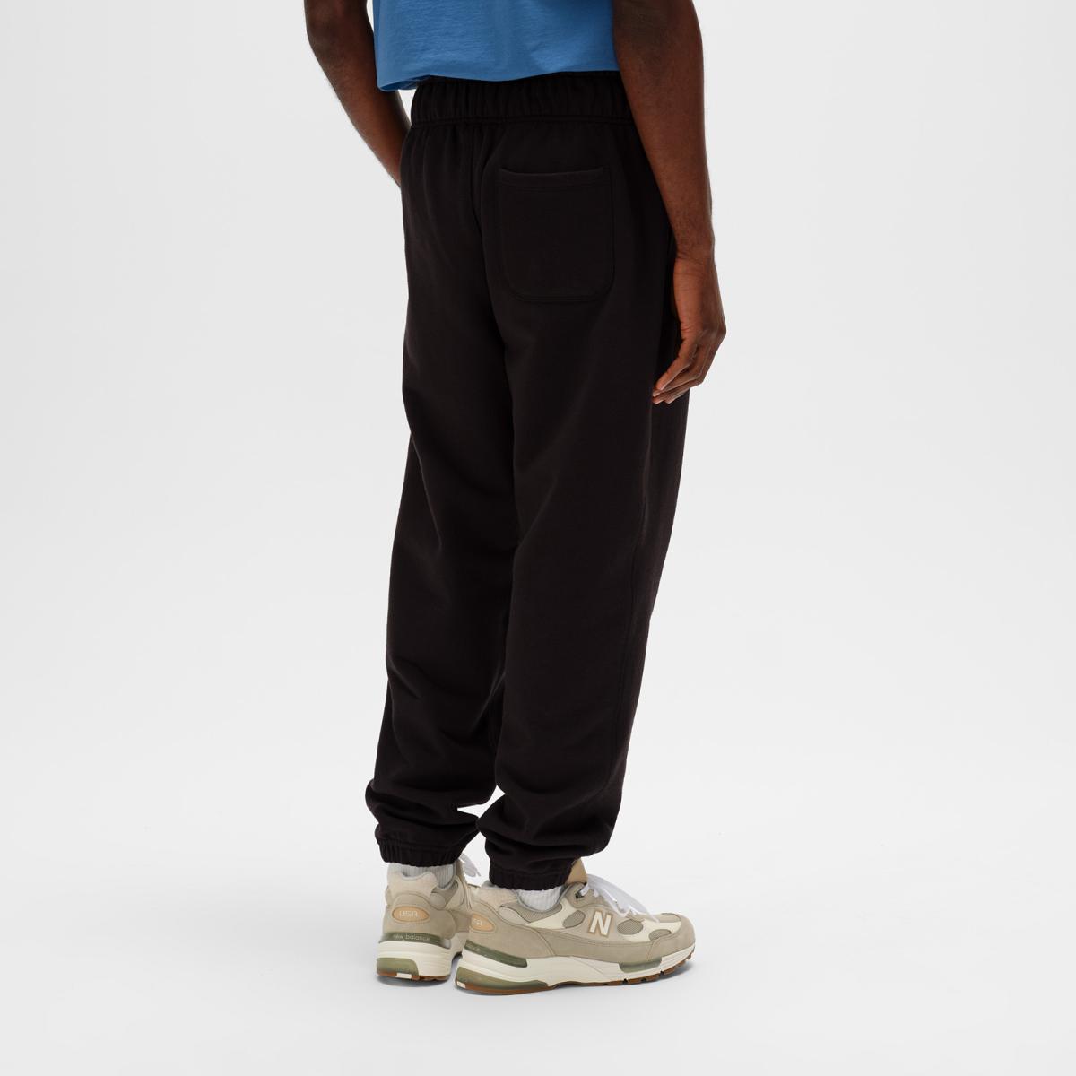 (19)Black