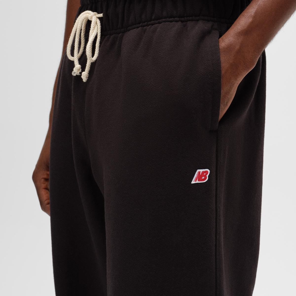 (19)Black