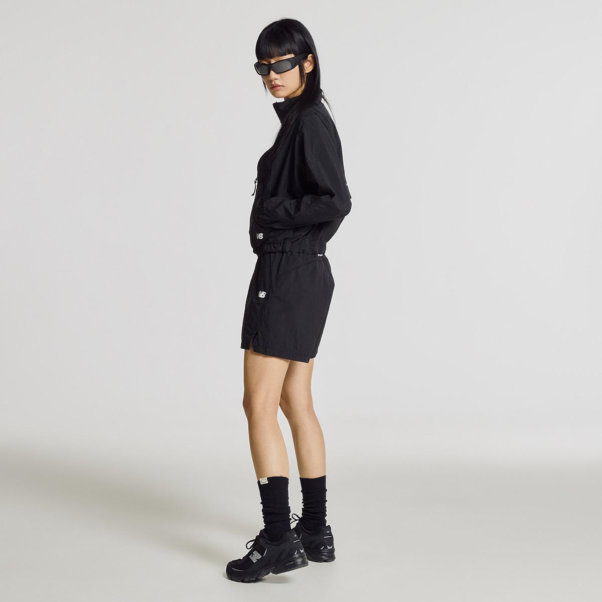 (19)Black