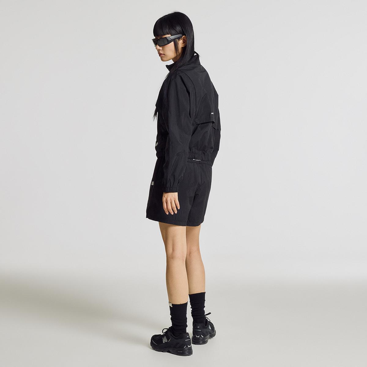 (19)Black