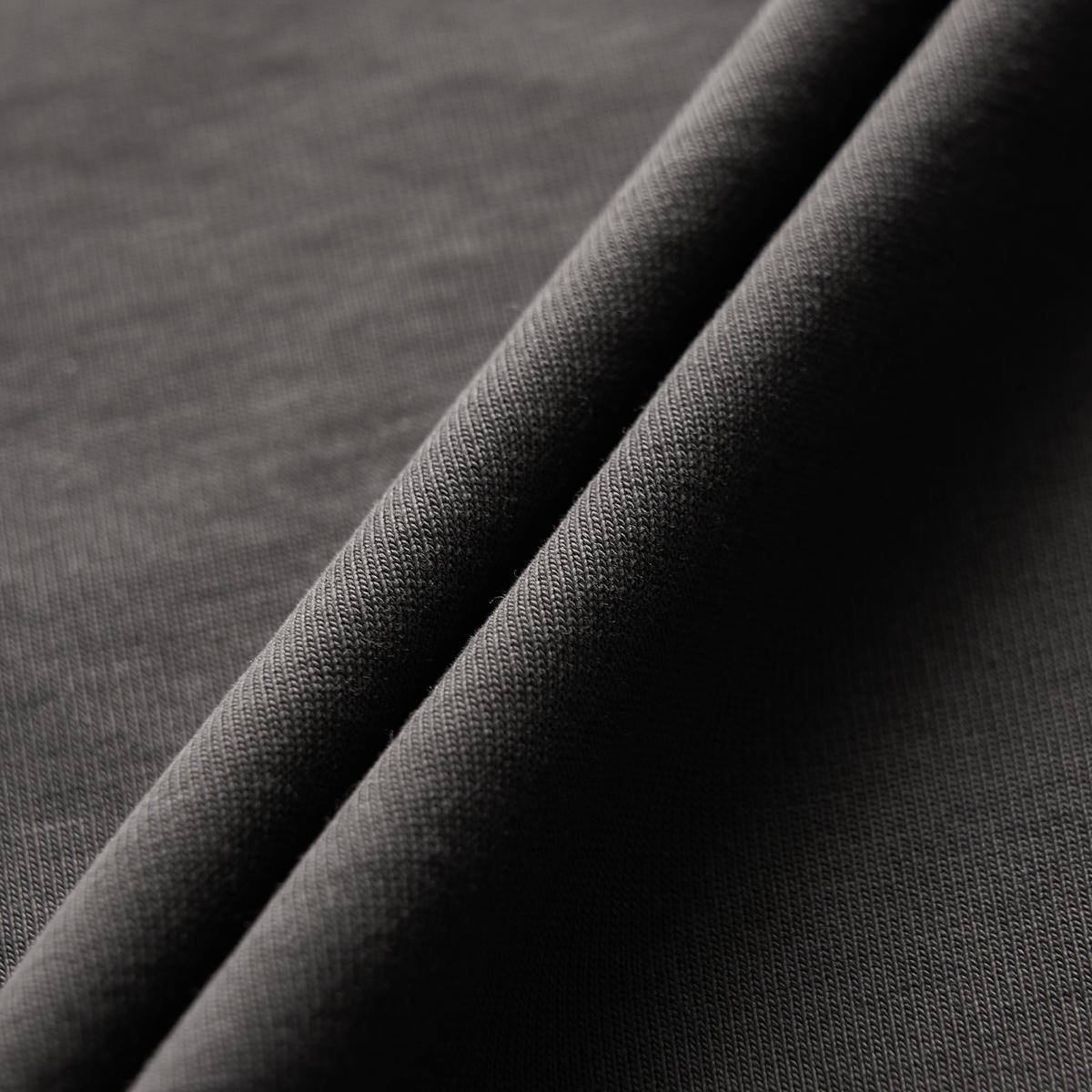 (60)Charcoal