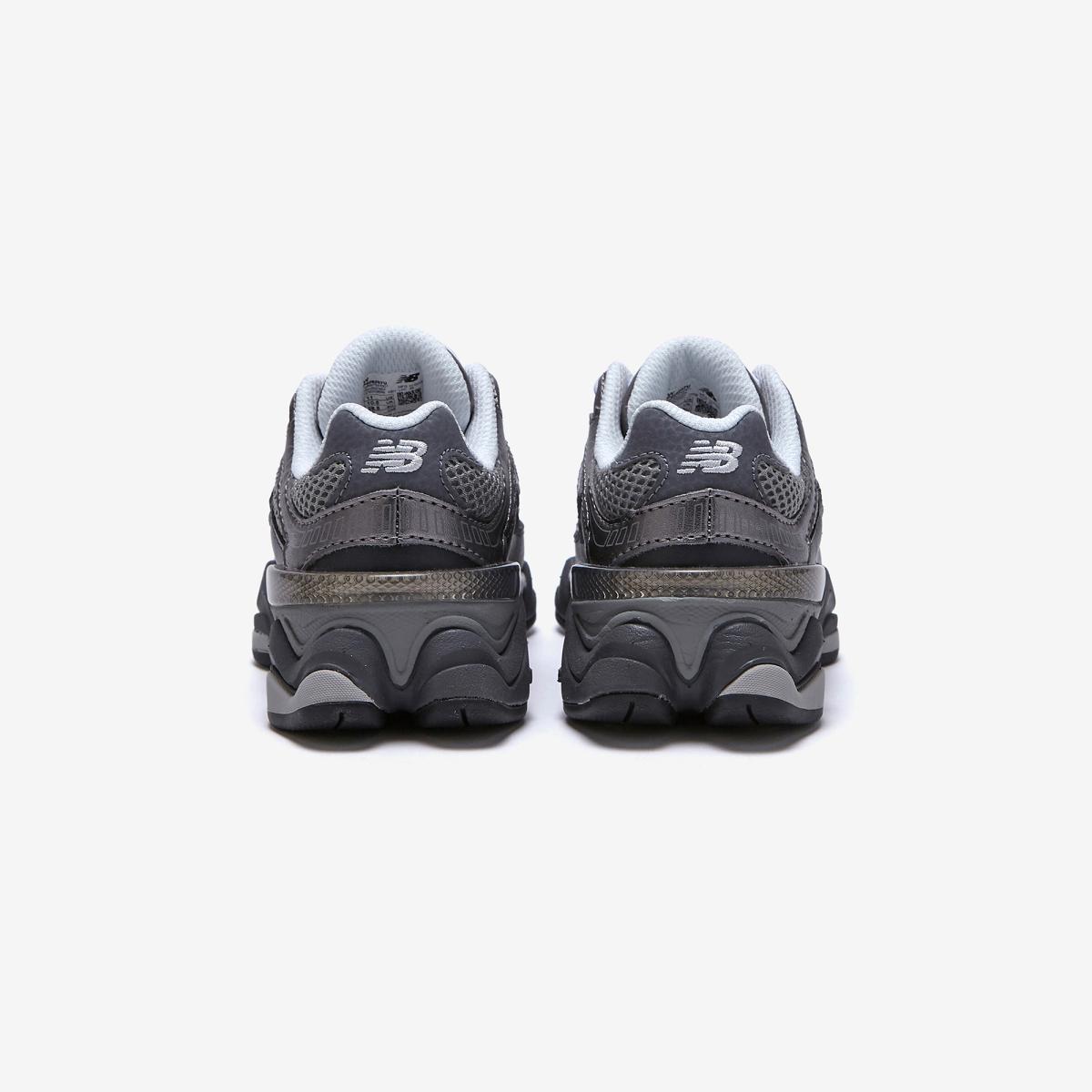 (17)Dark Gray