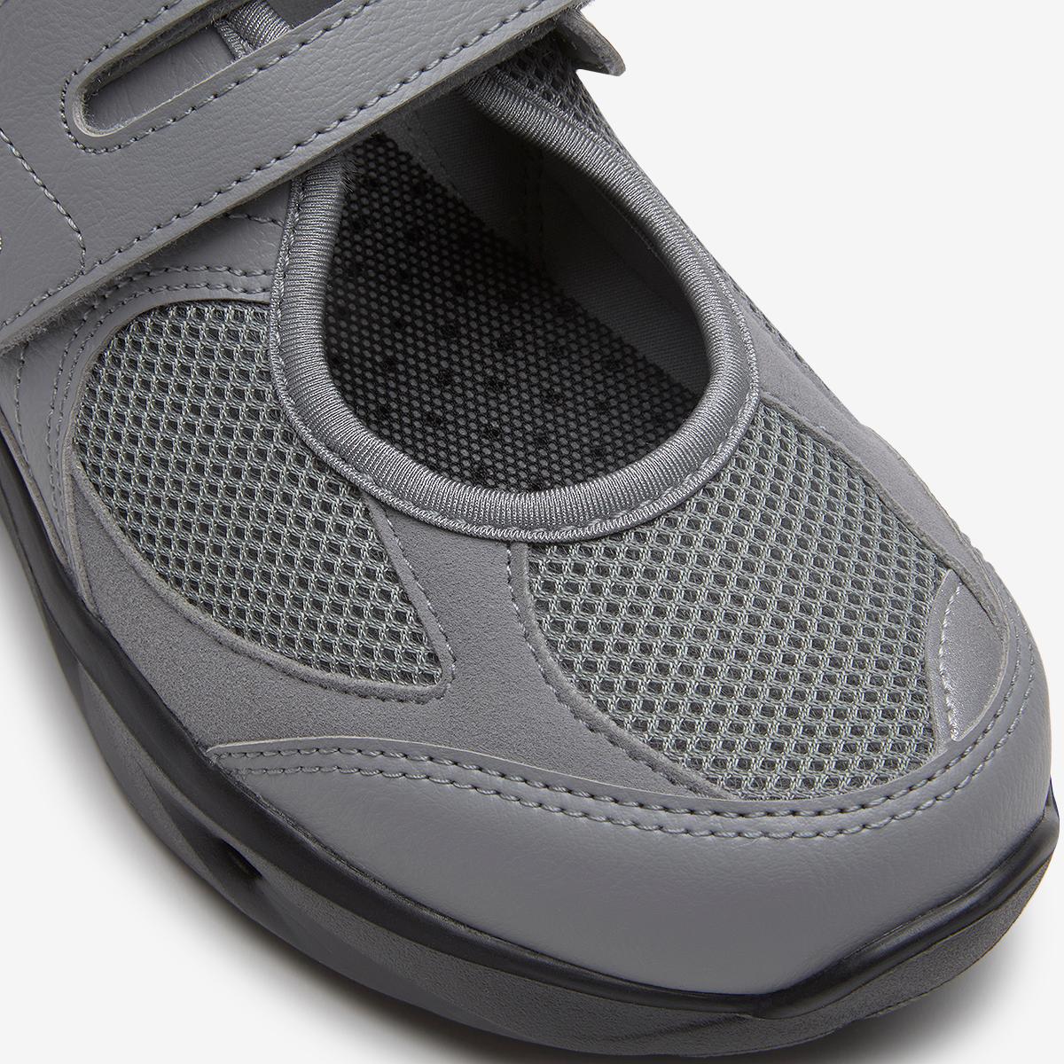 (15)Gray