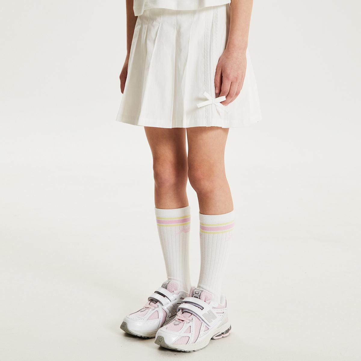 (10)White