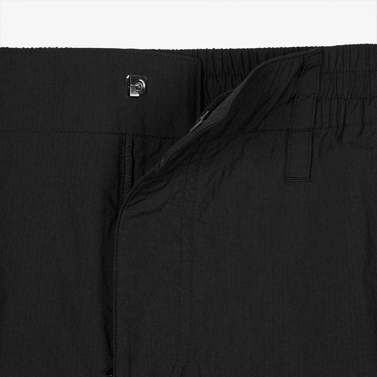 (19)Black