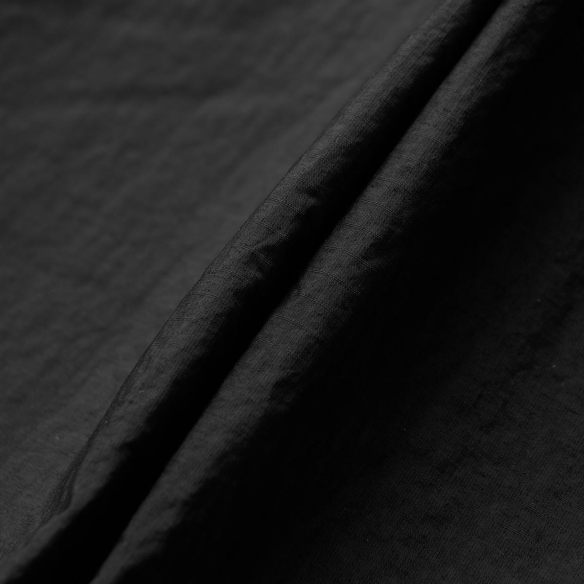 (19)Black