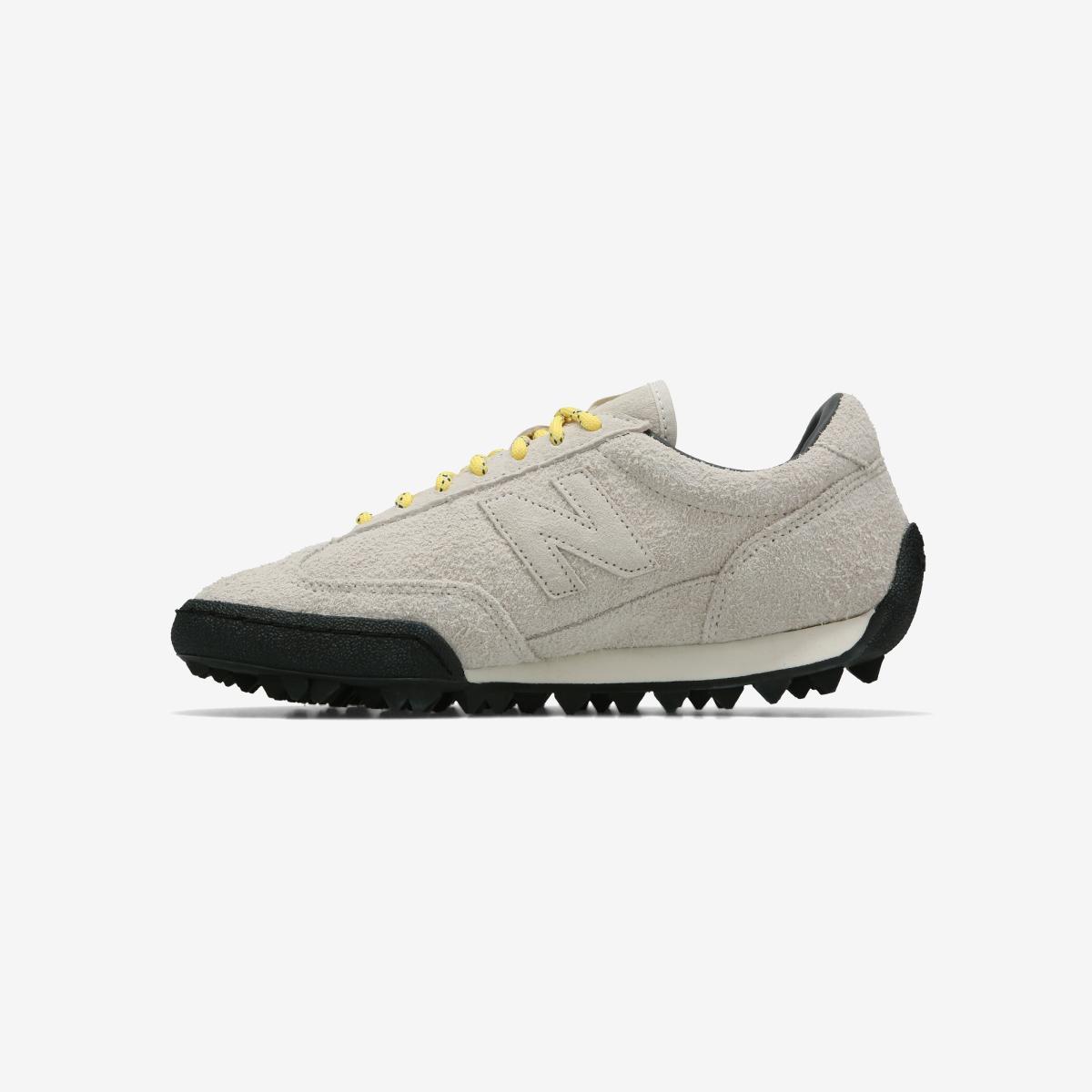 (16)Light Gray