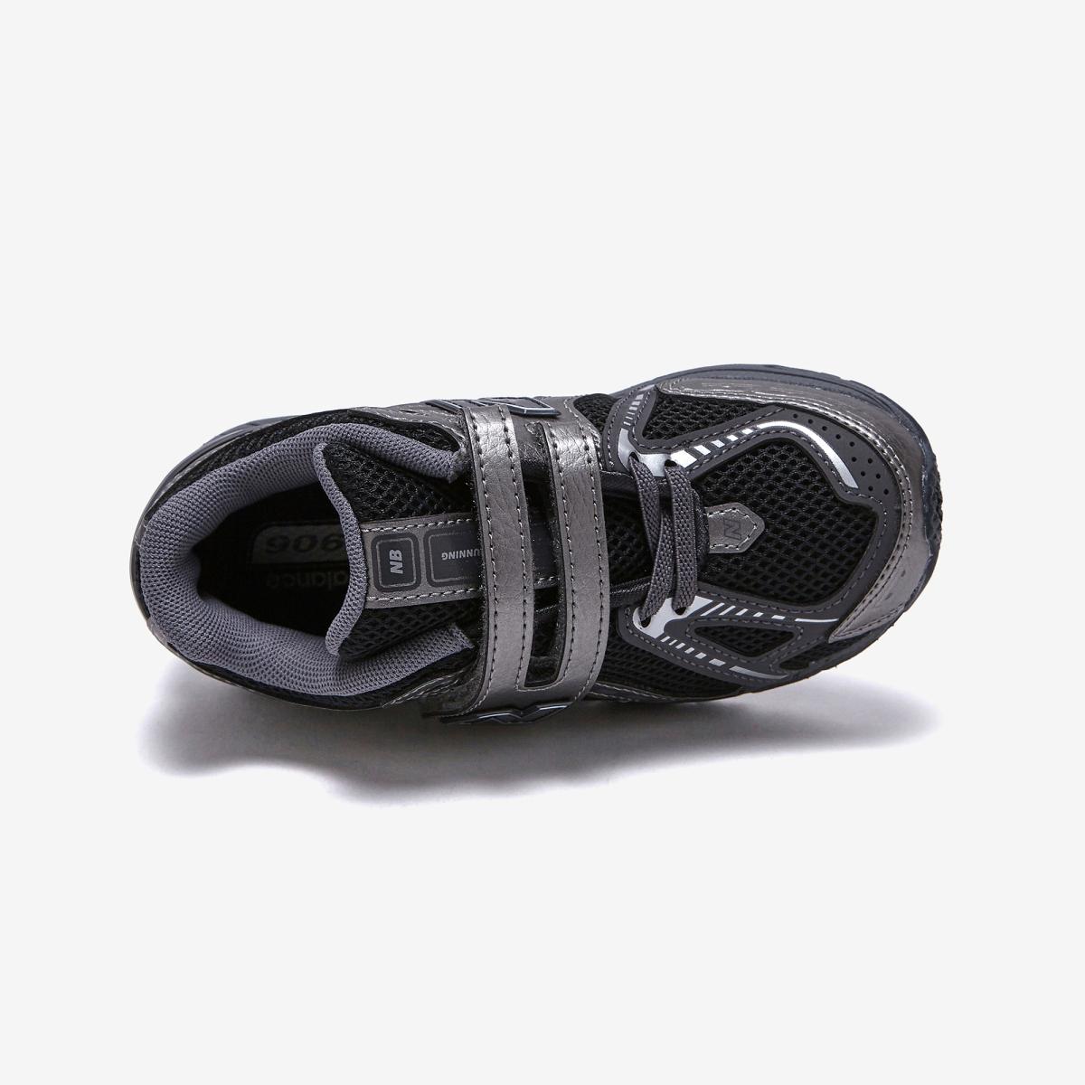 (19)Black